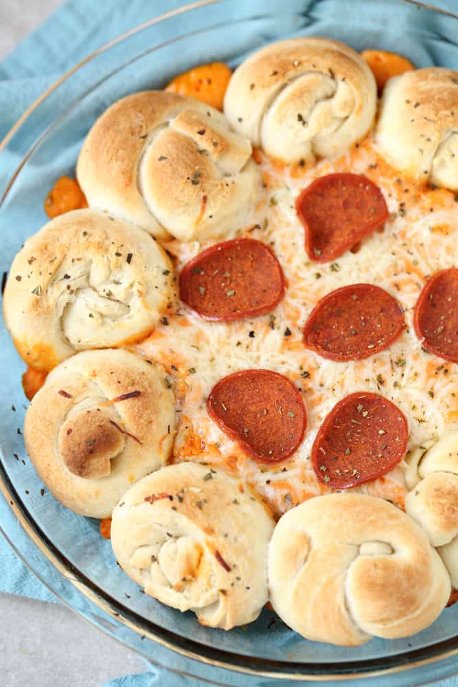 Easy Pepperoni Pizza Dip Appetizer Recipe | Happy Money Saver