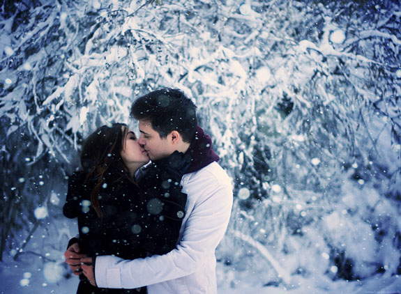 6 Cheap and Creative Winter Date Ideas (Because movies, bowling and dinner are done to death):