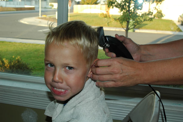 cutting kids hair with clippers