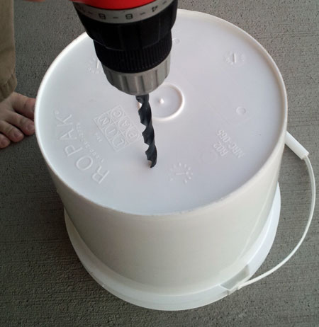 Building a Chicken Nipple Waterer using a Plastic Bucket 