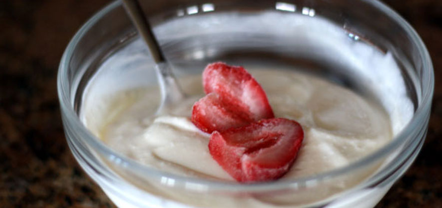 Making Homemade Greek Yogurt (my life will never be the same)