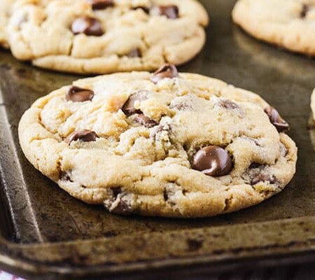 The MASTER Chocolate Chip Cookie Recipe. I've found it! | happymoneysaver.com