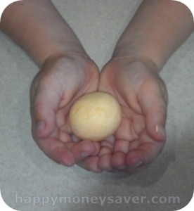 Summer Fun Activities on a Budget | Homemade Bouncing Balls