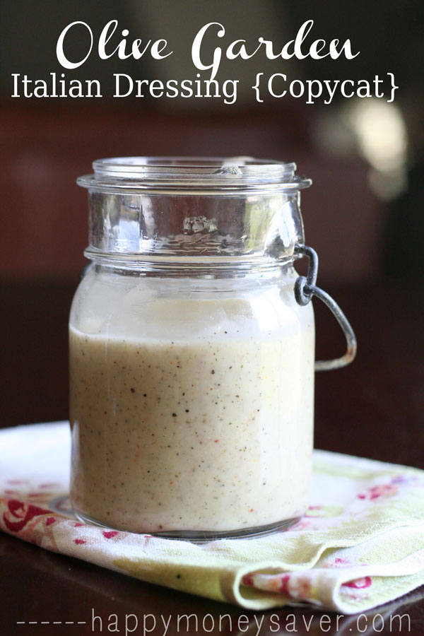 Olive Garden Italian Dressing Copycat -- this stuff tastes just like the real thing! Mmmmm...