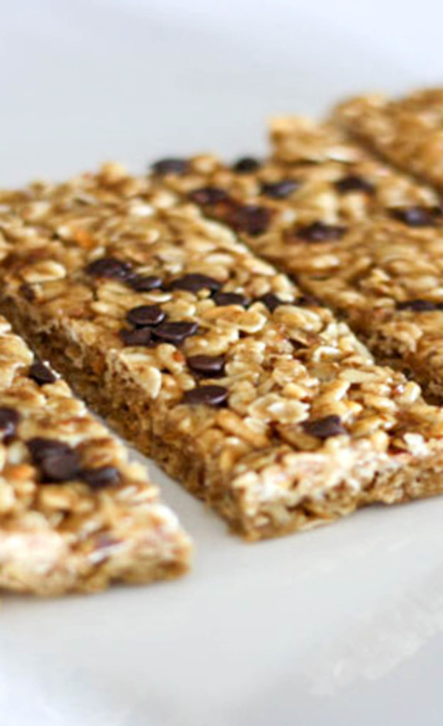 No Bake Homemade Chewy Granola Bars Recipe. Healthy and Easy to make!
