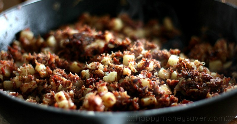 This homemade corned beef hash recipe is quick, easy, and tastes way better than the stuff in the can. Nothing like good ol' fashioned meat and potatoes. #recipes #fromscratch #hash 