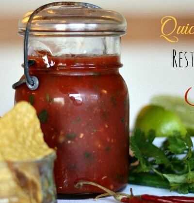 Quick and Easy Restaurant Style Salsa- Best Salsa Recipe out there! Uses a secret ingredient to make it taste like an authentic restaurant salsa. YUM! #salsa #recipes #cincodemayo