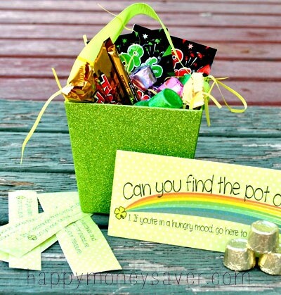 Here is a great idea to speak your day with a St. Patrick's Day holiday treasure hunt! #happythoughts #treasurehunt