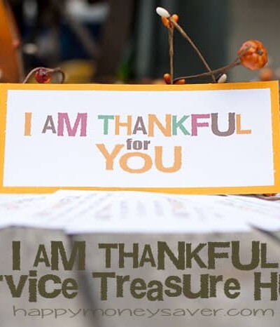 Here is a fun idea to kick off your Thanksgiving season. Be sure to use this Service Treasure Hunt with free printable clues! #happythoughts #treasurehunt #thankful