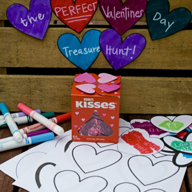 Check out this perfect Valentine's Day Treasure Hunt! #happythoughts #treasurehunt #valentinesday