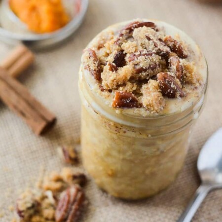 Pumpkin Pecan Crumble Overnight Oats | happymoneysaver.com