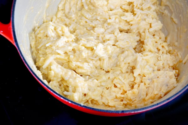 This Cheesy Potatoes Recipe is absolutely delicious and so easy to make! You'll want to stock up your freezer, it's perfect with breakfast, lunch or dinner! | happymoneysaver.com