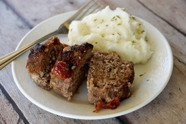 You are going to love this Freezer Mini Meatloaf Recipe! Stock up the freezer for those busy nights...so delicious and a sinch to make, what's not to love? | happymoneysaver.com