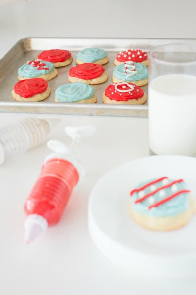 No baking degree needed for this easy sugar cookie recipe! Sweet, soft, and flavorful, these sugar cookies will melt in your mouth and are sure to please. | happymoneysaver.com