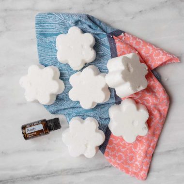 Who knew that cleaning the toilet could be fun?! With these DIY Toilet Cleaning Bombs, cleaning the toilet will be one of the best chores in the house.